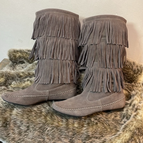 LAUREN CONRAD Mid-Calf Suede Fringe Moccasin Style Rubber Sole Boot-7M-#0101 - Picture 8 of 11
